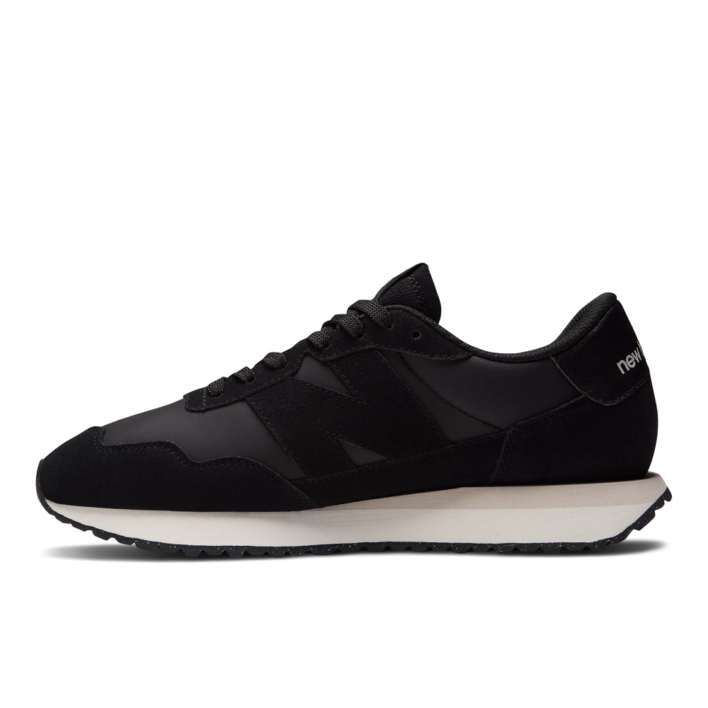 New Balance Ανδρικά Sneakers  MS237-SD μαύρα με άσπρους πάτους