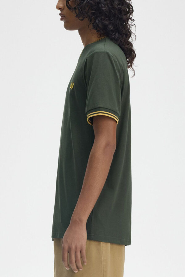 Fred Perry Ανδρική Κοντομάνικη Μπλούζα T-Shirt Twin Tipped M1588-Y22 Crt Grn/Hnycmb - Image 3