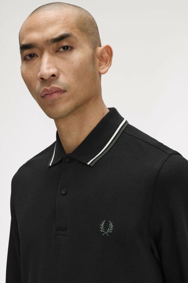 Fred Perry Ανδρική Μακρυμάνικη Μπλούζα Ls Twin Tipped Fp Shirt M3636-W54 Black / Ecru / Laurel Wreath Green - Image 4