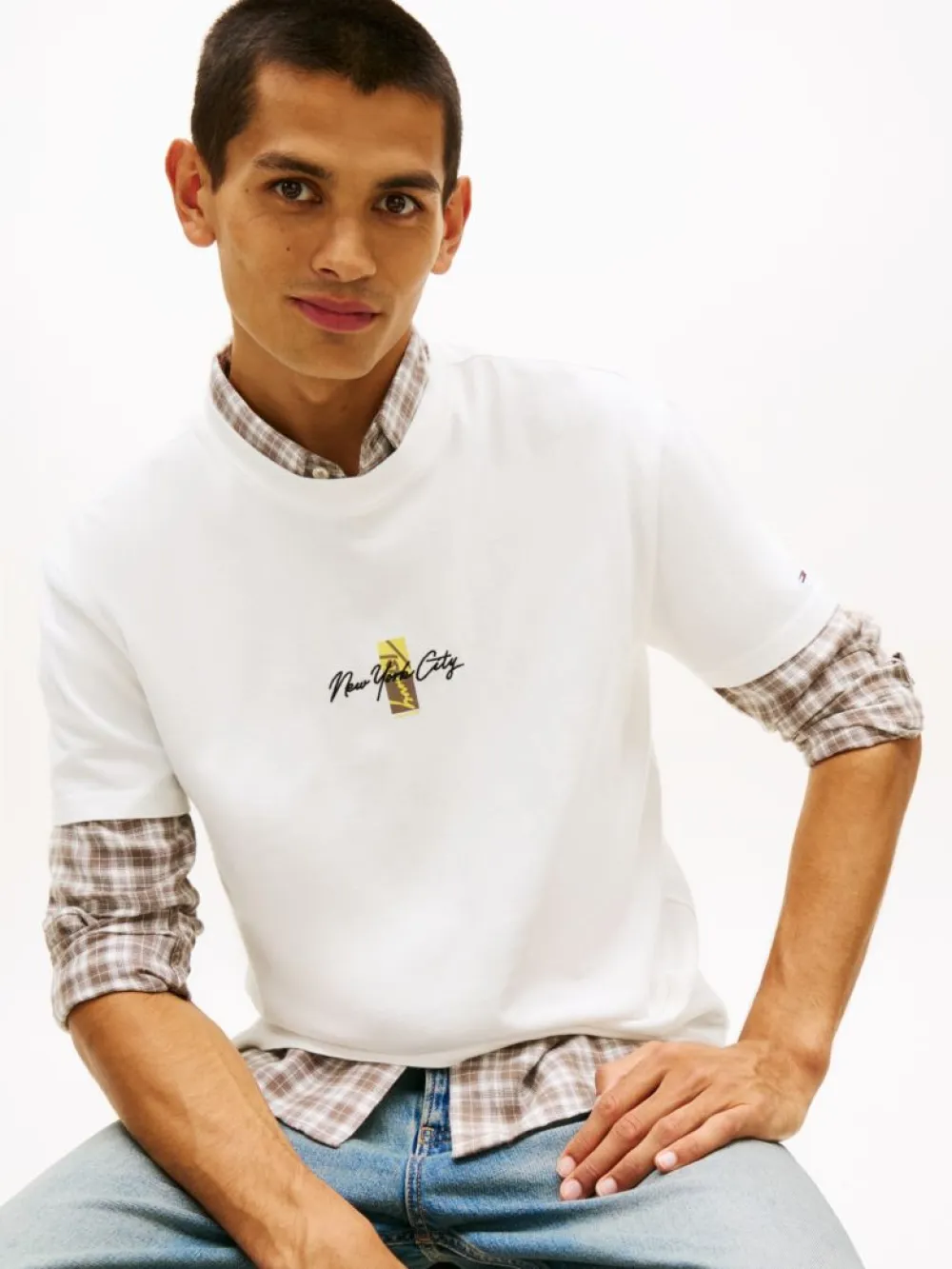 Tommy Jeans Ανδρικό Κοντομάνικο T-shirt Tjm Reg Sign Block Ss Tee Ext DM0DM22532-YBL Ecru - Image 2