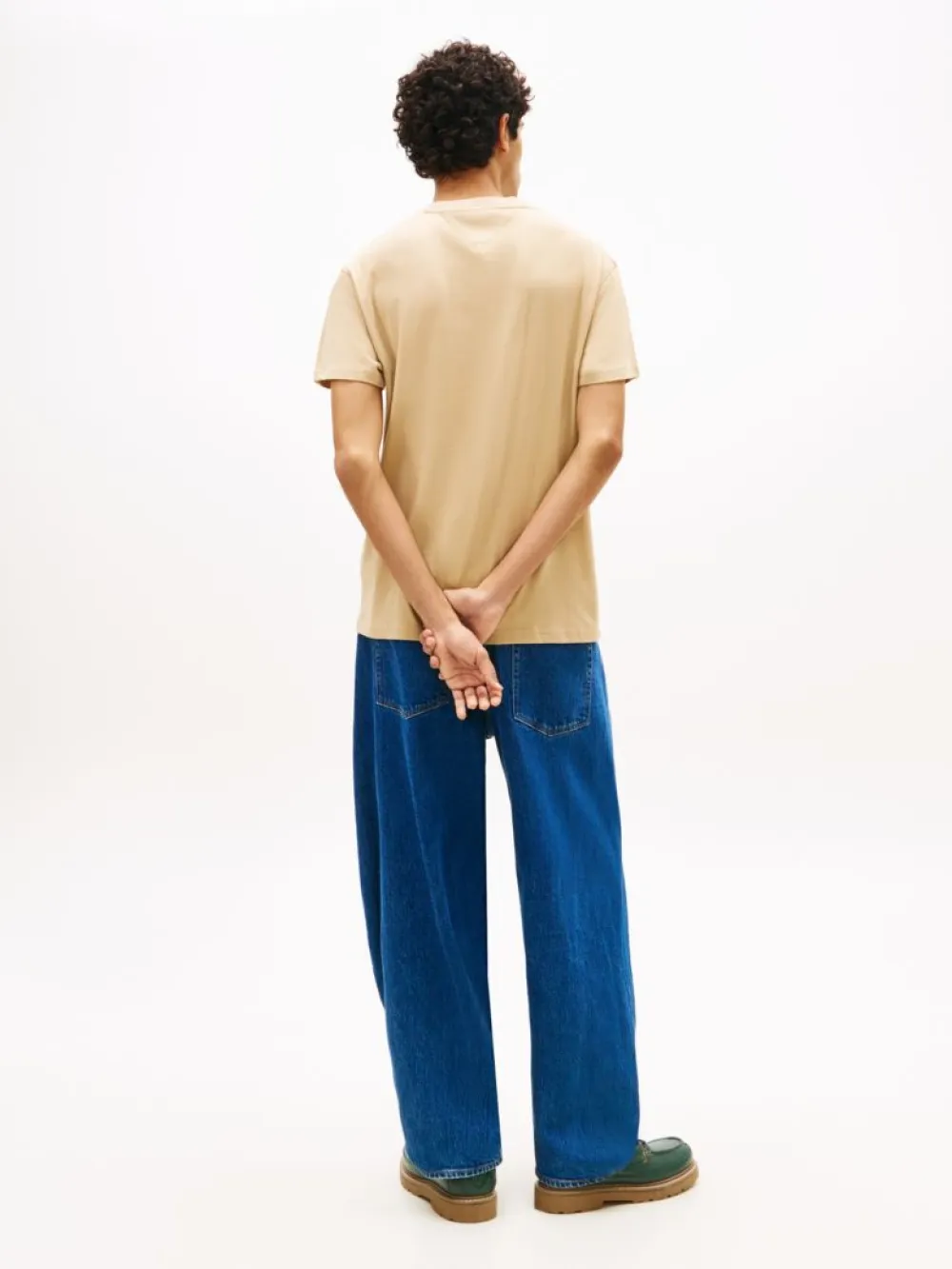 Tommy Jeans Ανδρικό Κοντομάνικο T-shirt TJM Red Sflaf Ss Tee Ext DM0DM22504-AB9 Gentle Gold - Image 3