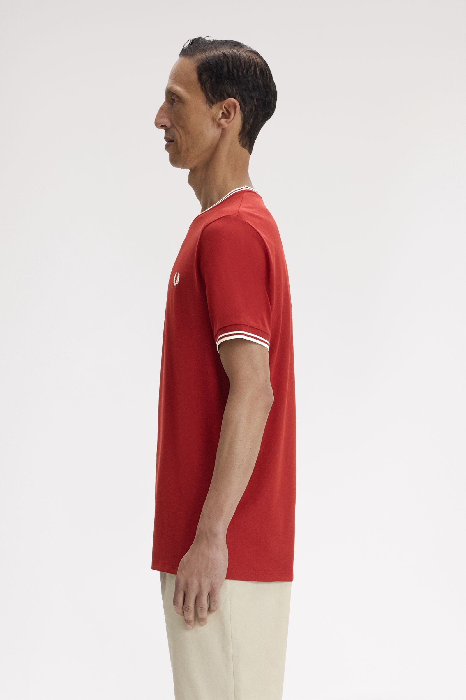 Fred Perry Ανδρική Κοντομάνικη Μπλούζα Twin Tipped T-shirt M1588V-07B Burnt Red / Snow White - Image 3
