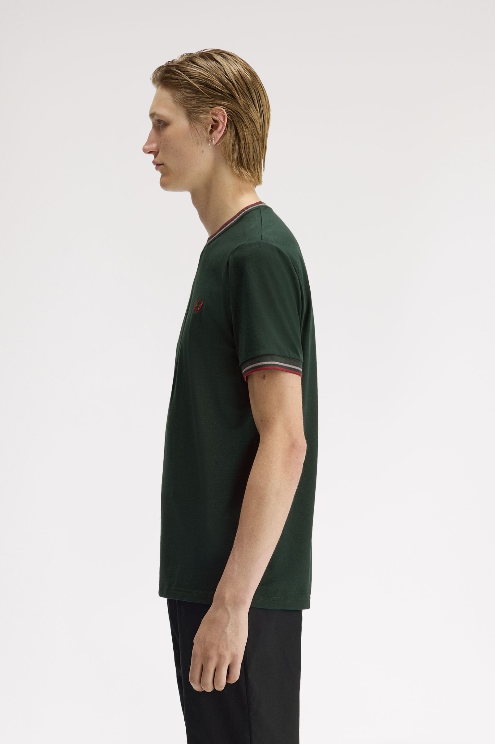 Fred Perry Ανδρική Κοντομάνικη Μπλούζα Twin Tipped T-shirt M1588V-85A Grassroots / Stockport Blue / Oxblood - Image 3
